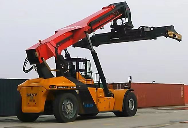 正面吊粘結式實心輪胎使用情況